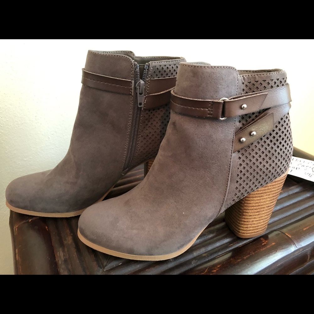 Boots - Picture 1 of 1